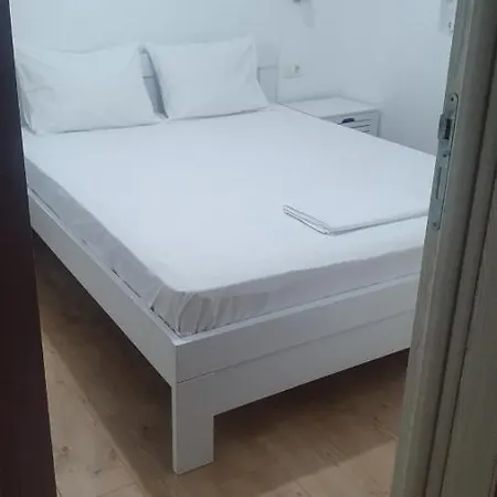 Apartmani Begovic Бар Экстерьер фото