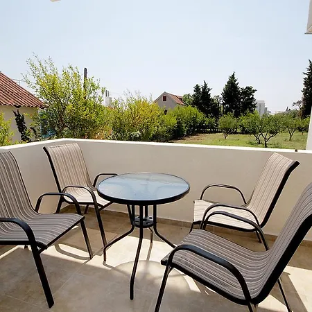 Apartmani Begovic Бар Экстерьер фото