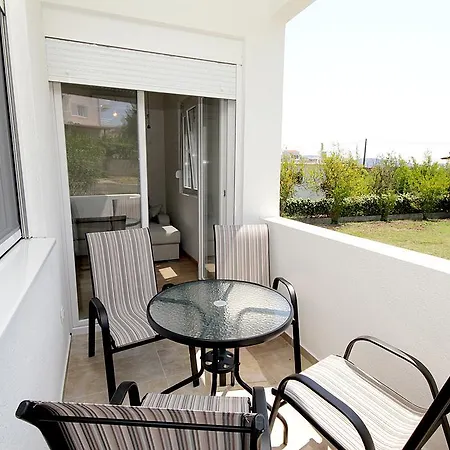 Apartmani Begovic Бар Экстерьер фото