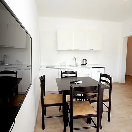 Apartmani Begovic Бар Экстерьер фото